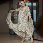 Plus Size Floral Printed Pure Cotton Straight Kurta & Salwar & Dupatta